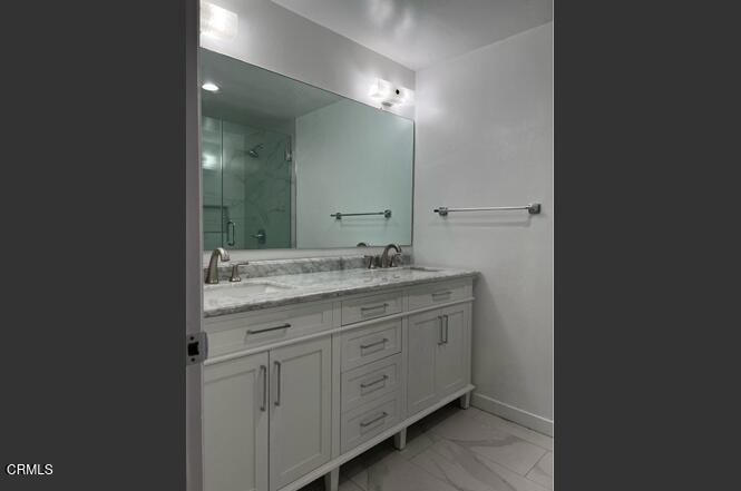 600 W stocker Street 307