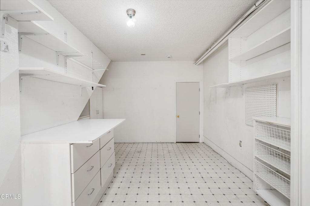 137 N Oak Knoll Avenue 27