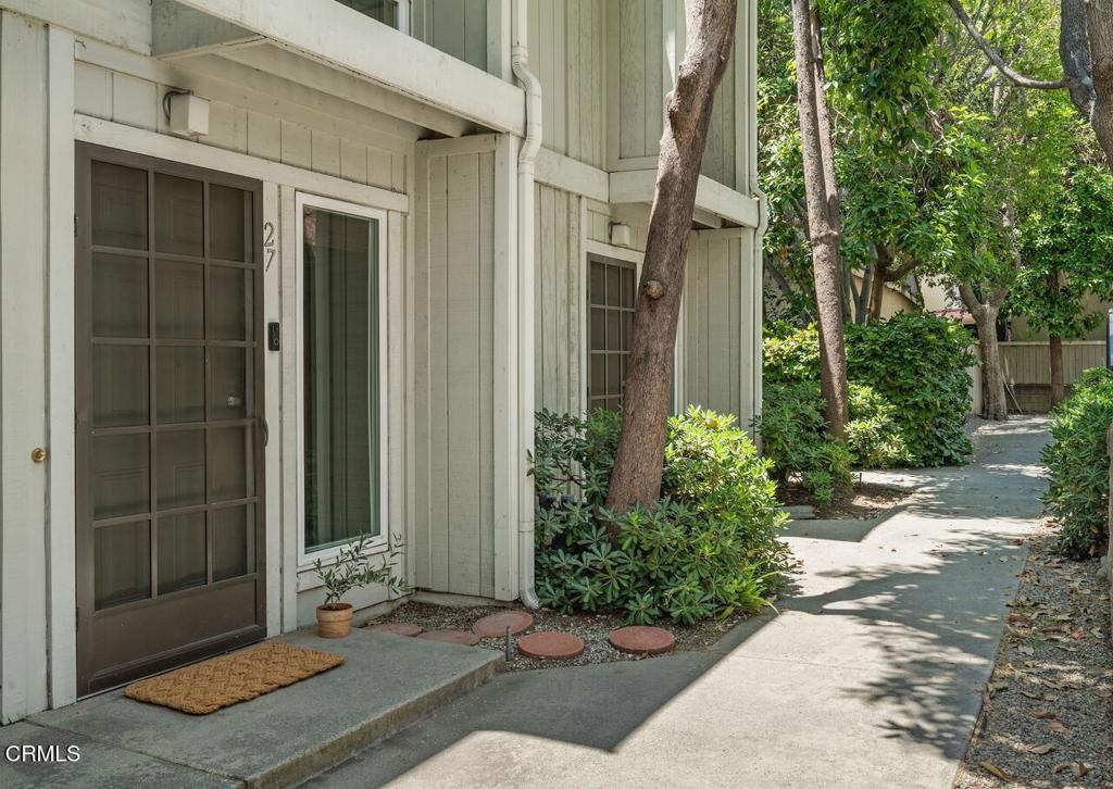 137 N Oak Knoll Avenue 27