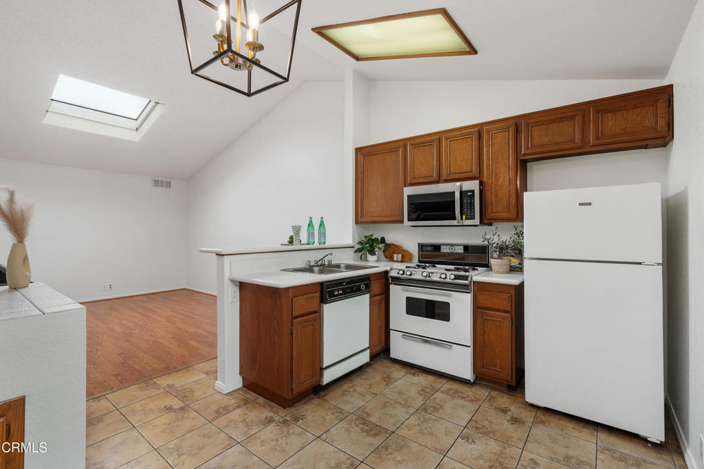 137 N Oak Knoll Avenue 27