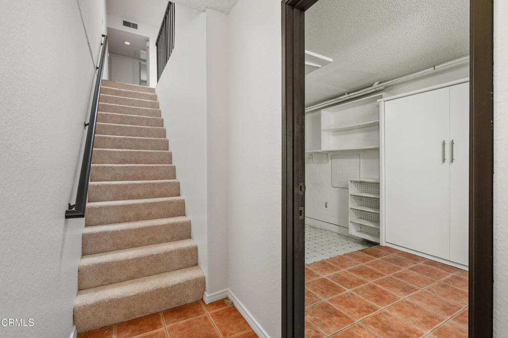 137 N Oak Knoll Avenue 27