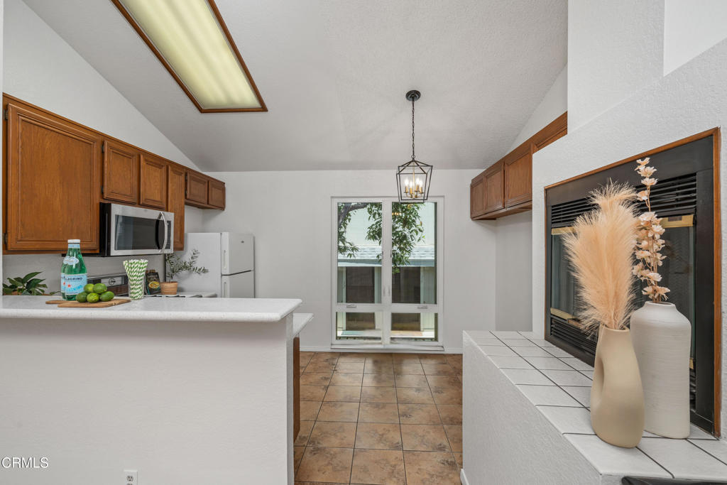 137 N Oak Knoll Avenue 27