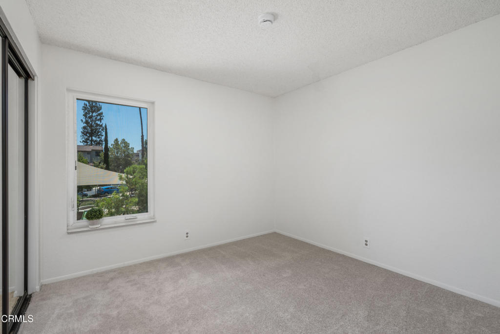 137 N Oak Knoll Avenue 27