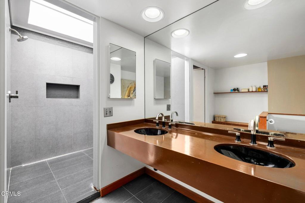 4639 El Camino Corto