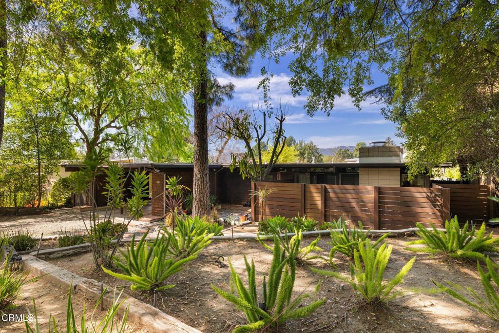 4639 El Camino Corto