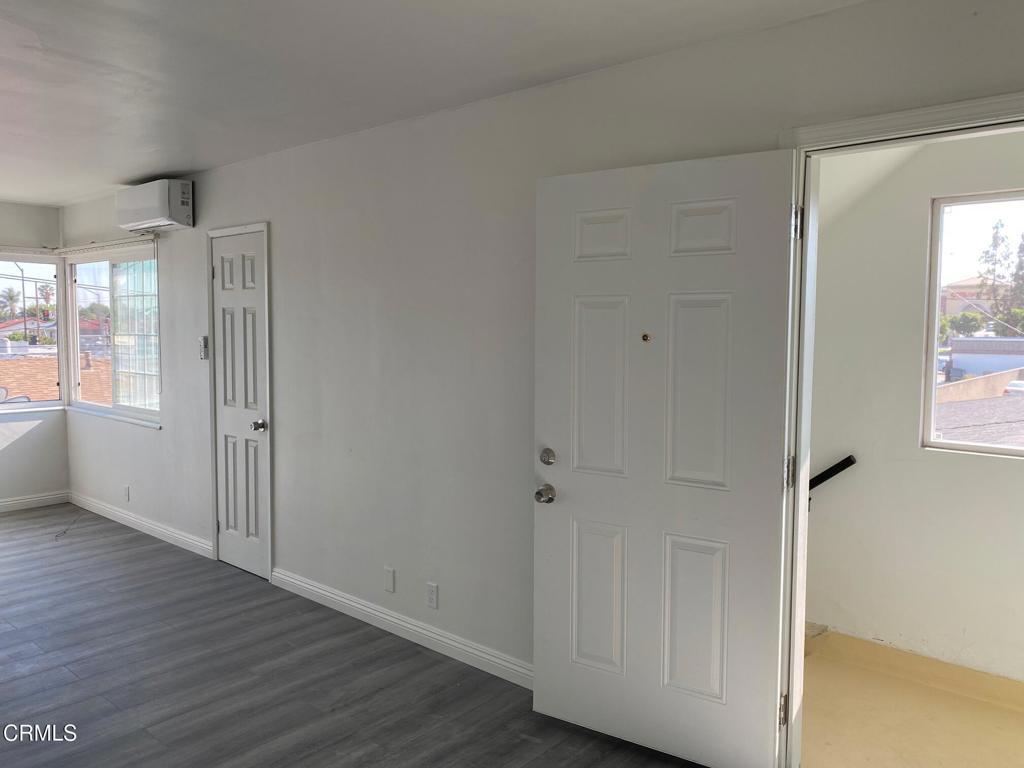 5716 N Charlotte Avenue