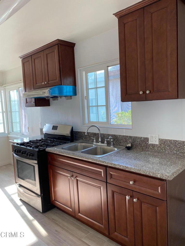 5716 N Charlotte Avenue