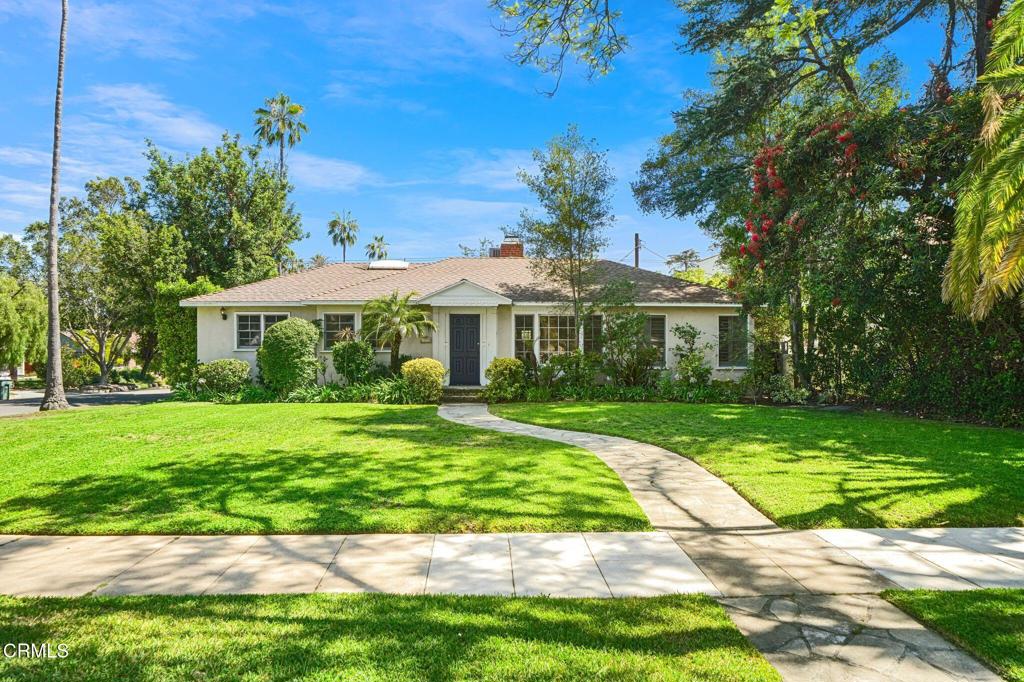 1572 Casa Grande Street