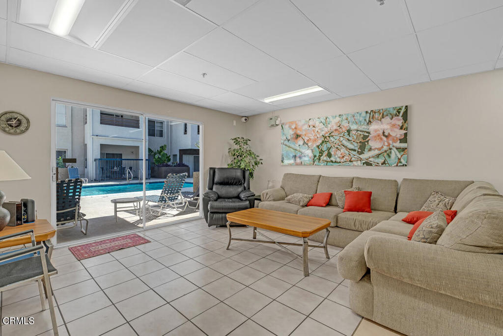 300 N El Molino Avenue 201