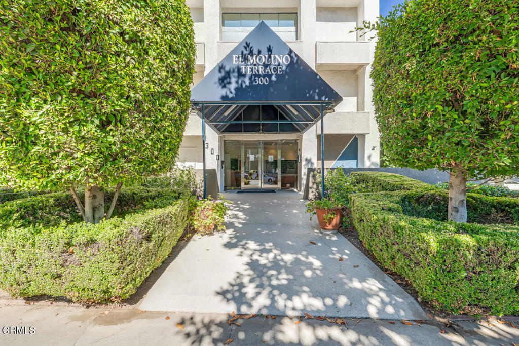 300 N El Molino Avenue 201