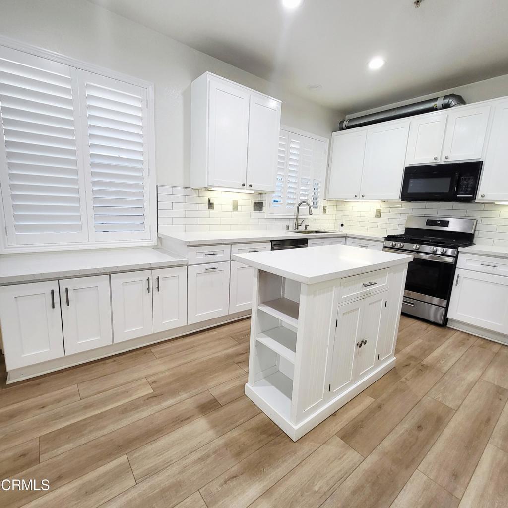 16278 Medinah Street