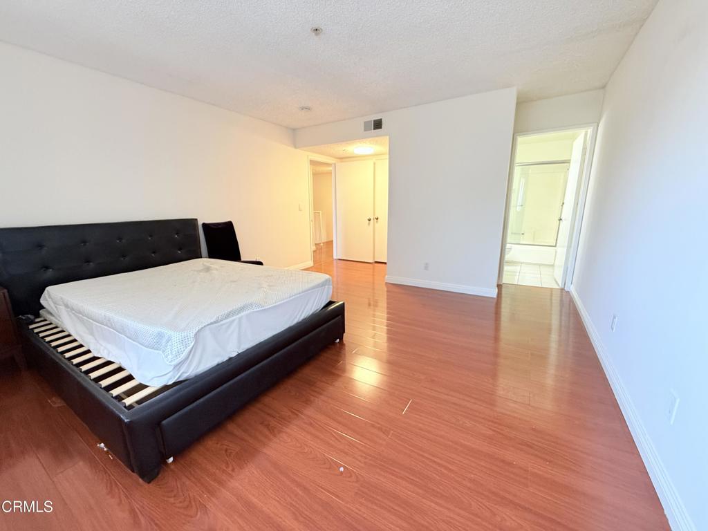 1522 S Baldwin Avenue 4