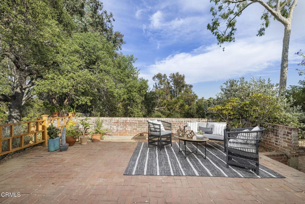 1556 Scenic Drive