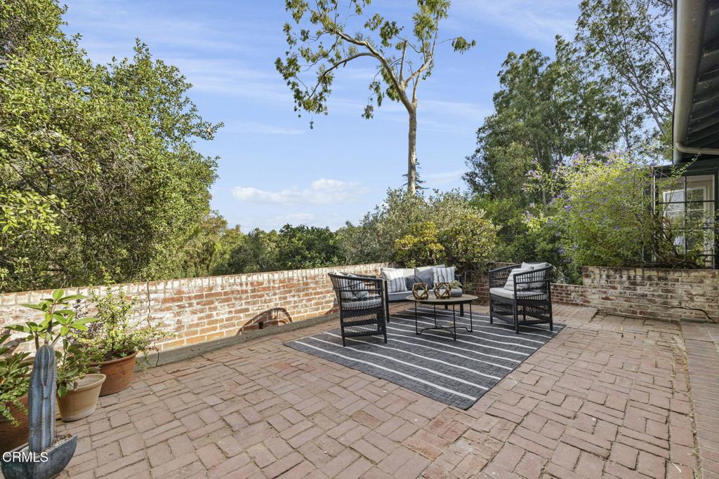 1556 Scenic Drive