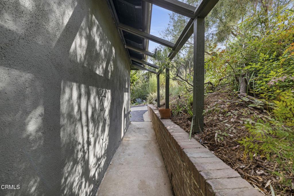 1556 Scenic Drive