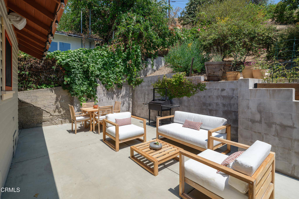 4406 Berenice Avenue