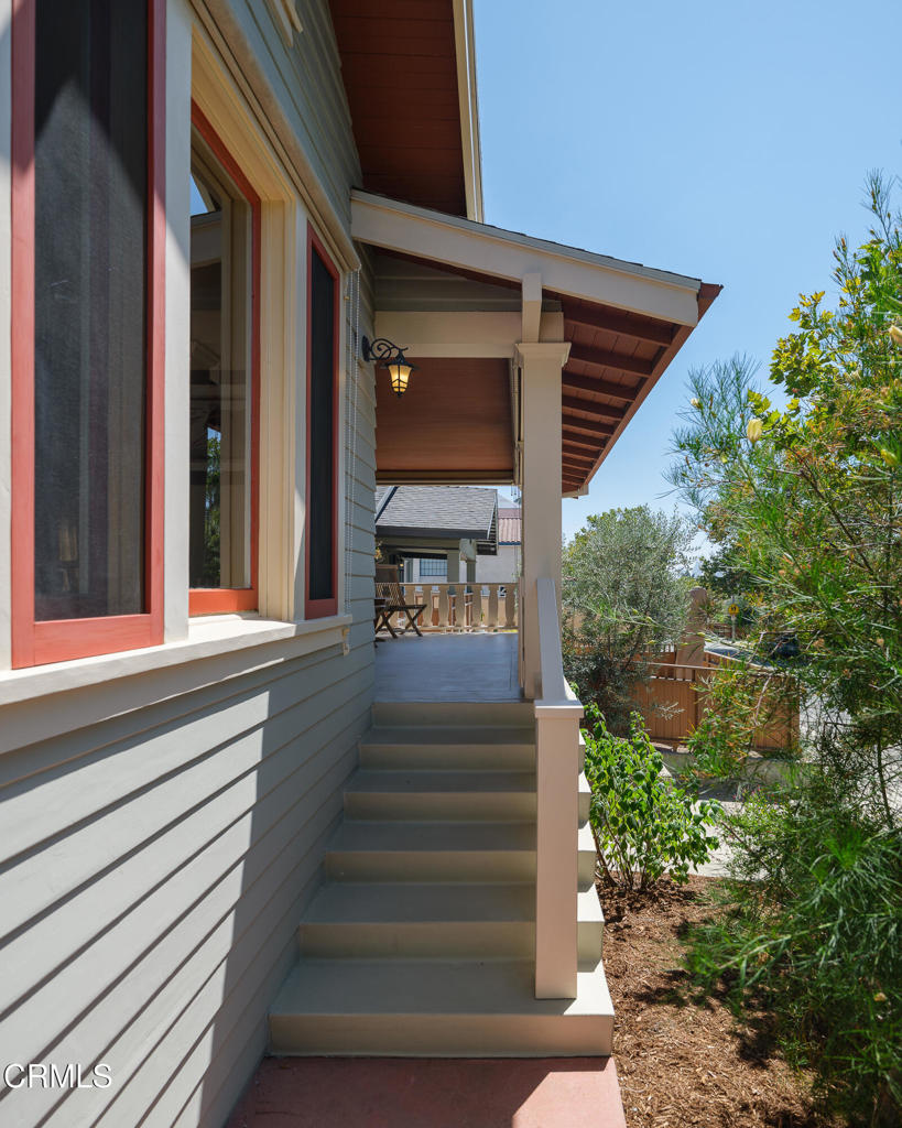 4406 Berenice Avenue