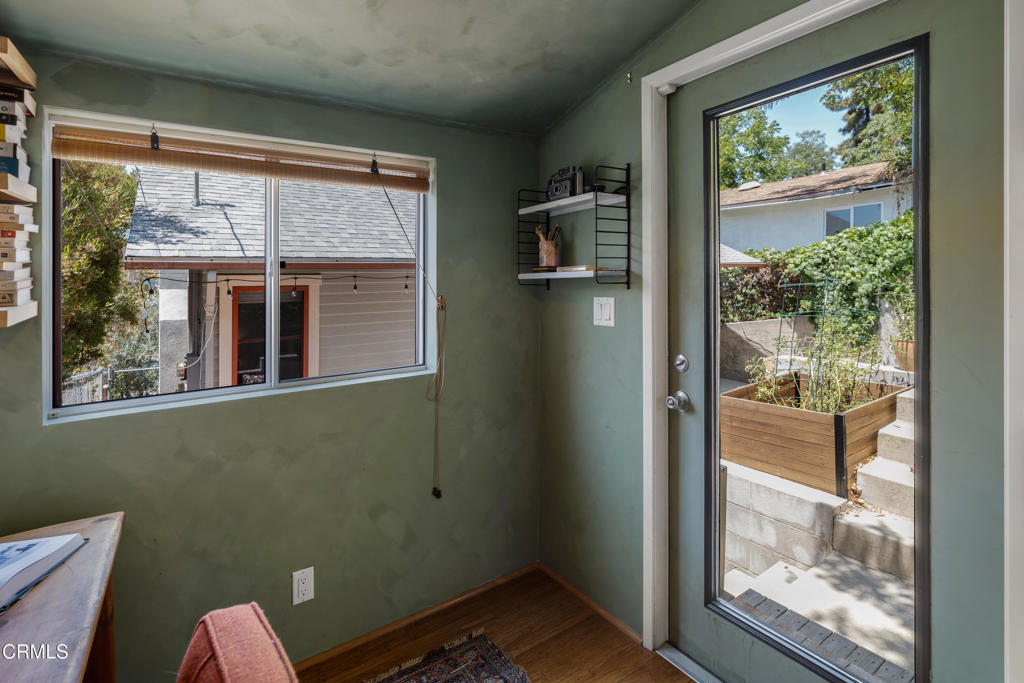 4406 Berenice Avenue