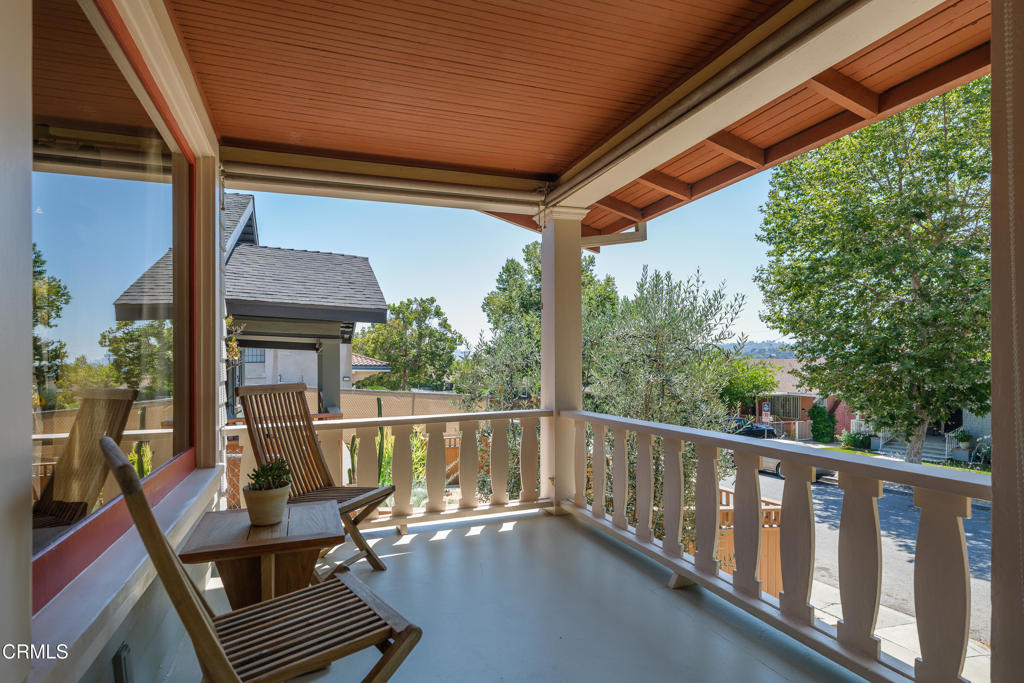 4406 Berenice Avenue