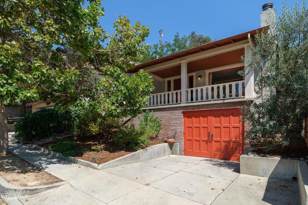 4406 Berenice Avenue