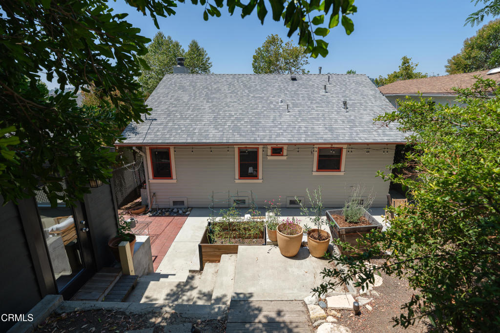 4406 Berenice Avenue