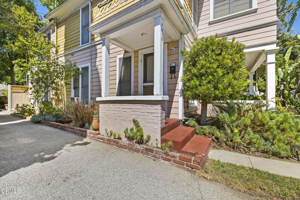1416 Oak Street