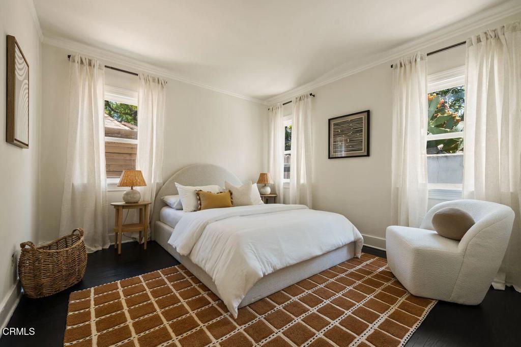 7567 Rosewood Avenue