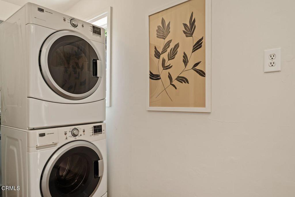 7567 Rosewood Avenue