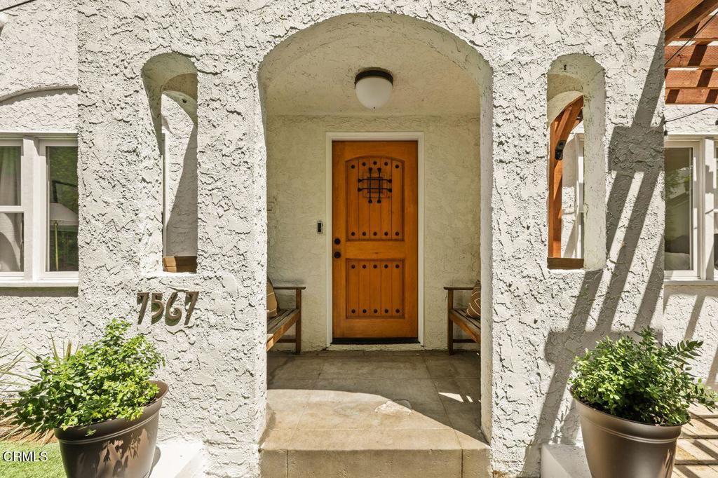 7567 Rosewood Avenue