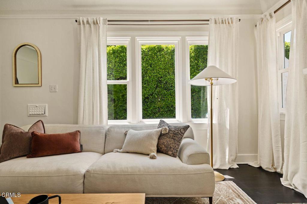 7567 Rosewood Avenue