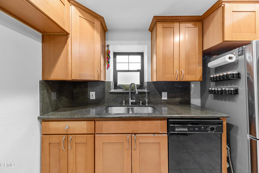 832 Magnolia Avenue 2