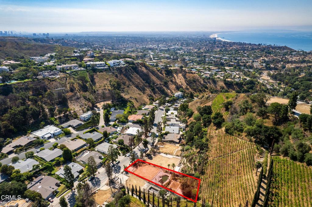 1227 Bienveneda Avenue