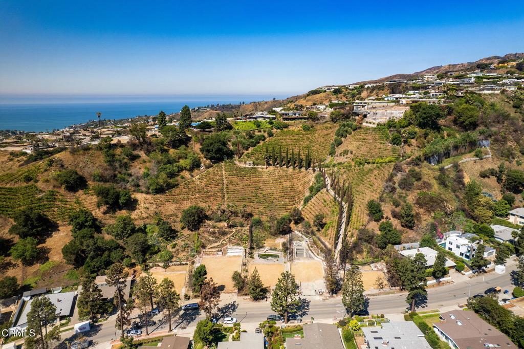 1227 Bienveneda Avenue