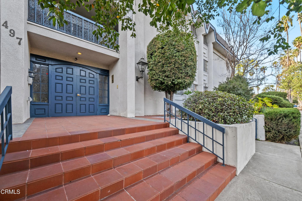 497 S El Molino Avenue 102