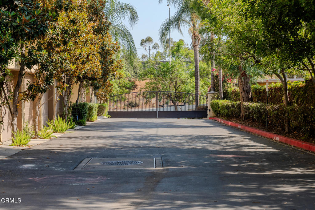 2461 Wagner Street 1