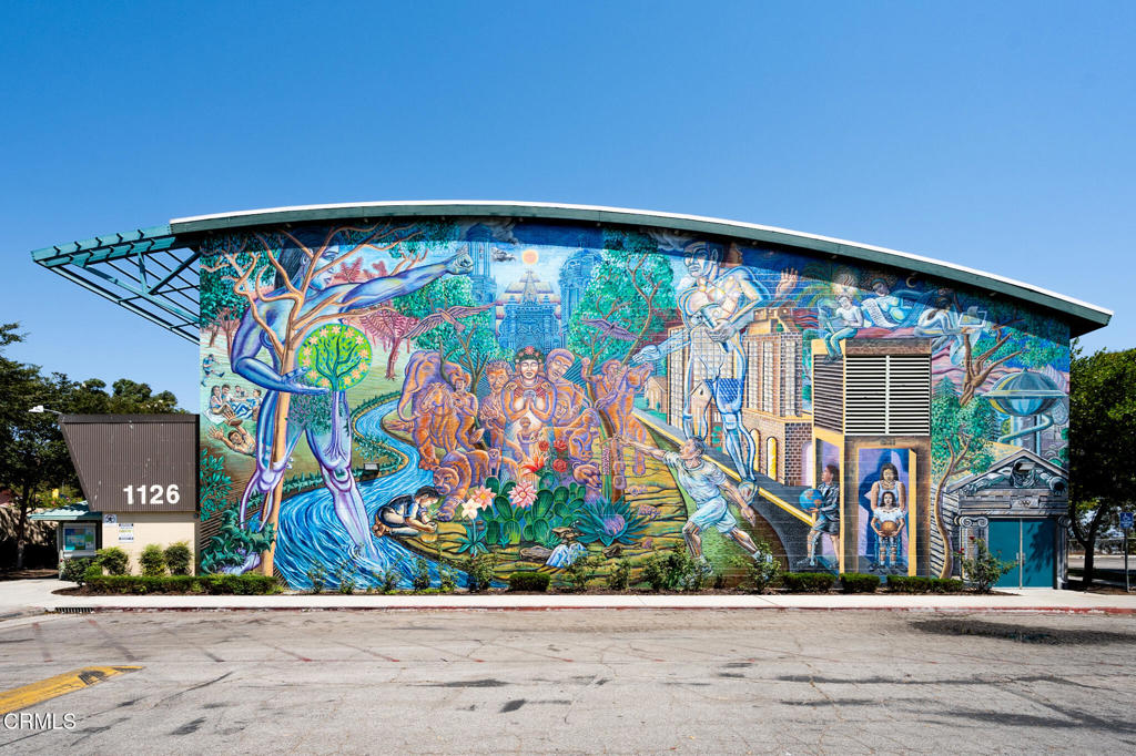 1049 N Herbert Avenue