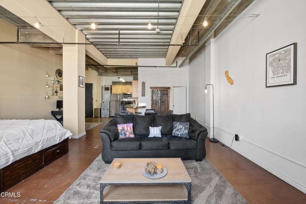 312 W 5th Street 705