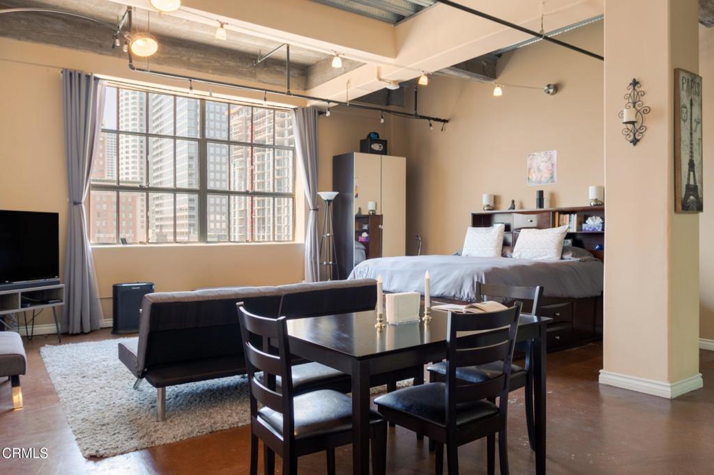 312 W 5th Street 705