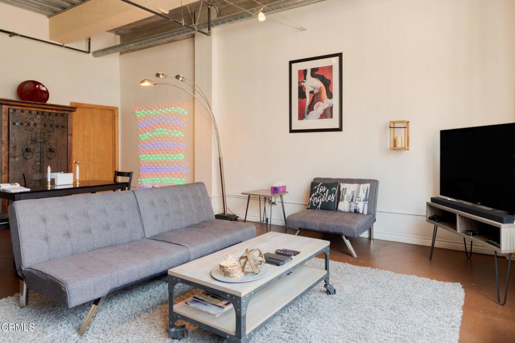 312 W 5th Street 705