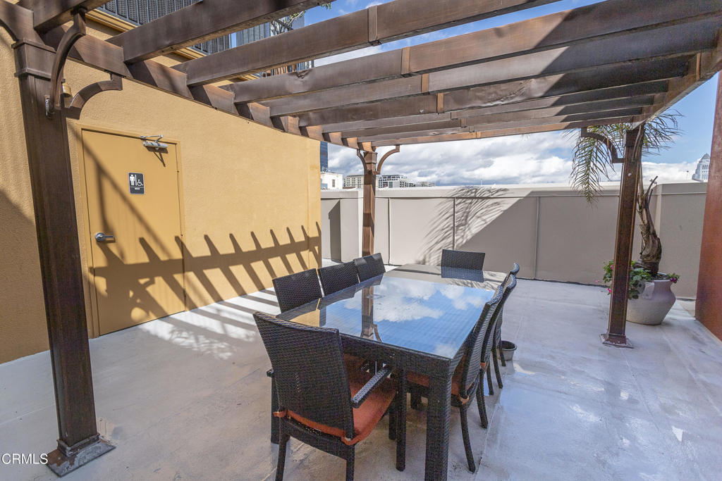 312 W 5th Street 705