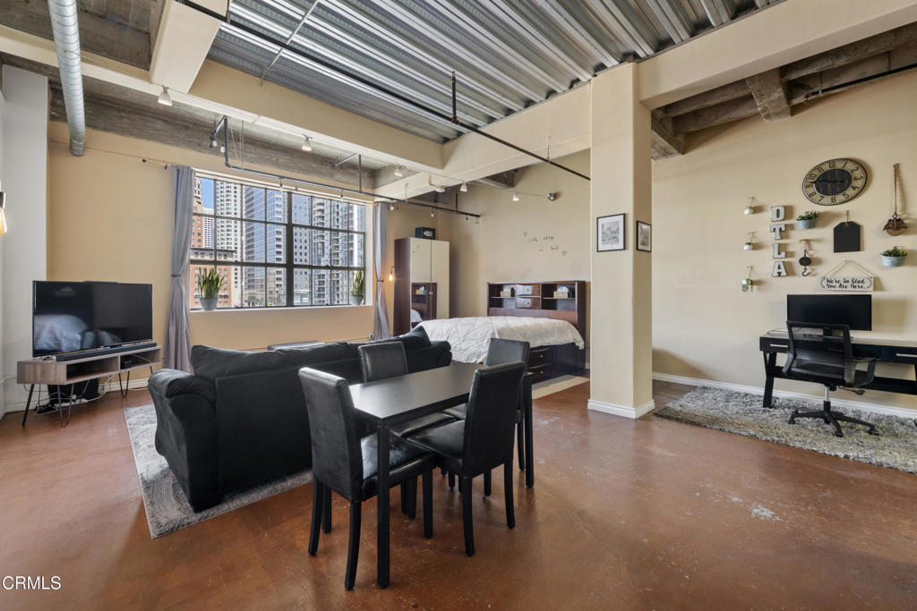 312 W 5th Street 705