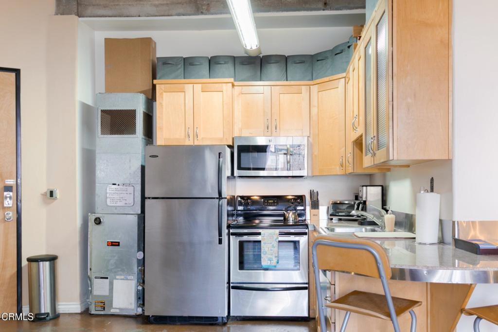 312 W 5th Street 705