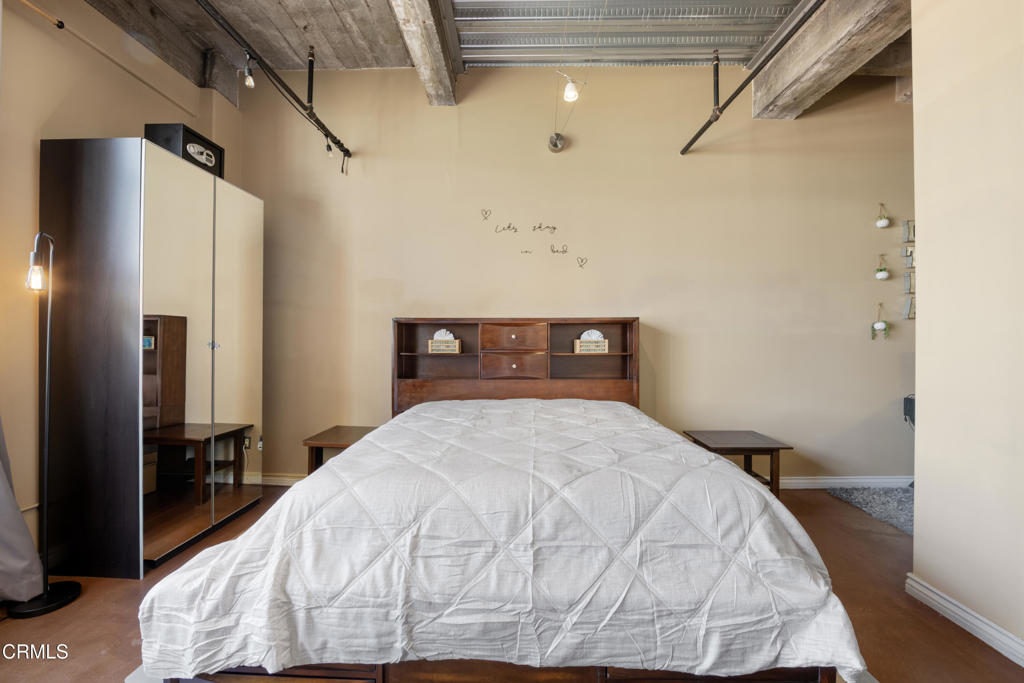 312 W 5th Street 705