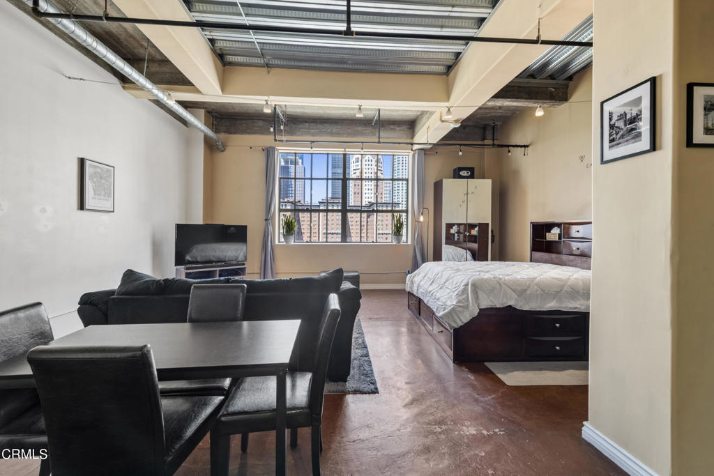 312 W 5th Street 705