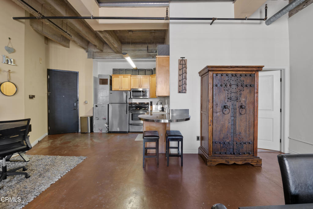 312 W 5th Street 705