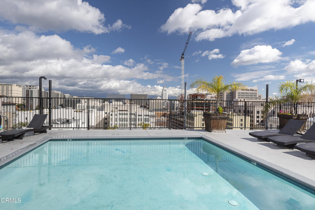 312 W 5th Street 705