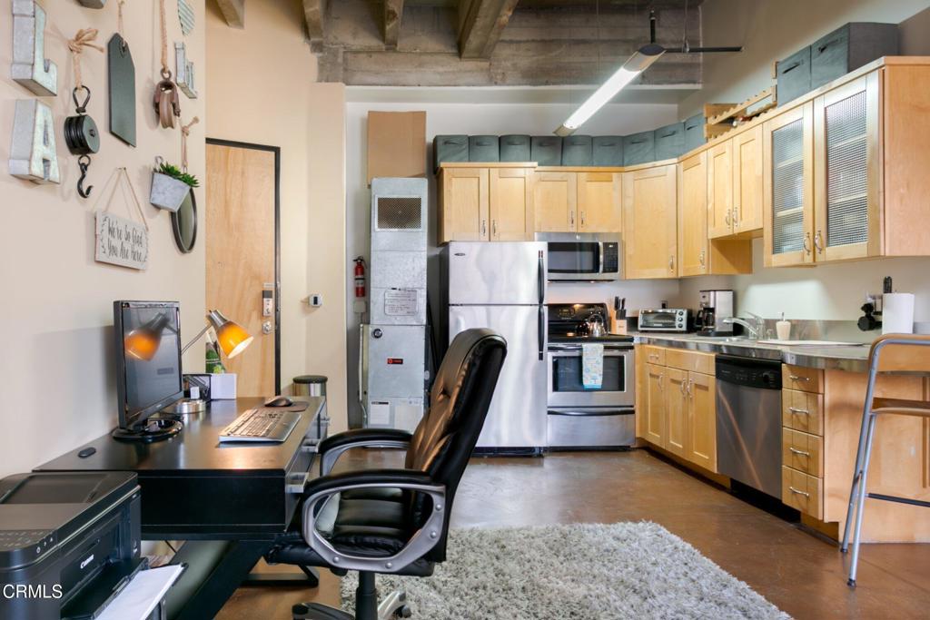 312 W 5th Street 705