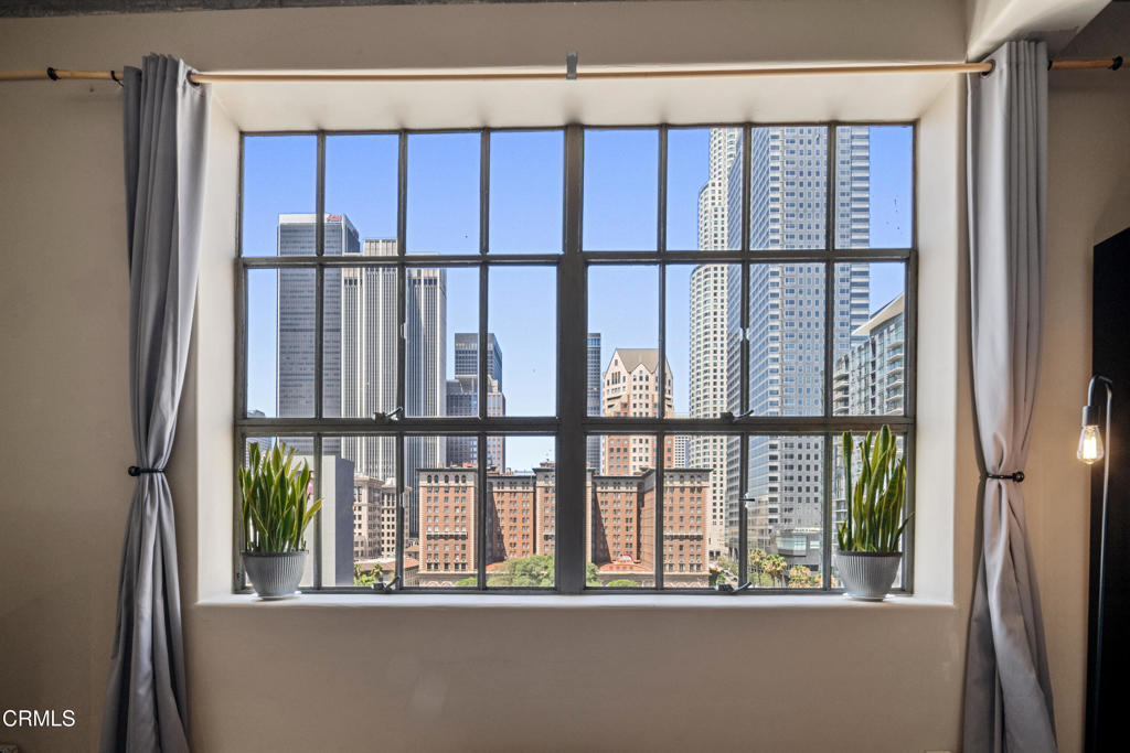 312 W 5th Street 705