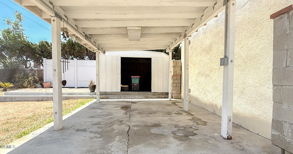 150 E Floral Drive