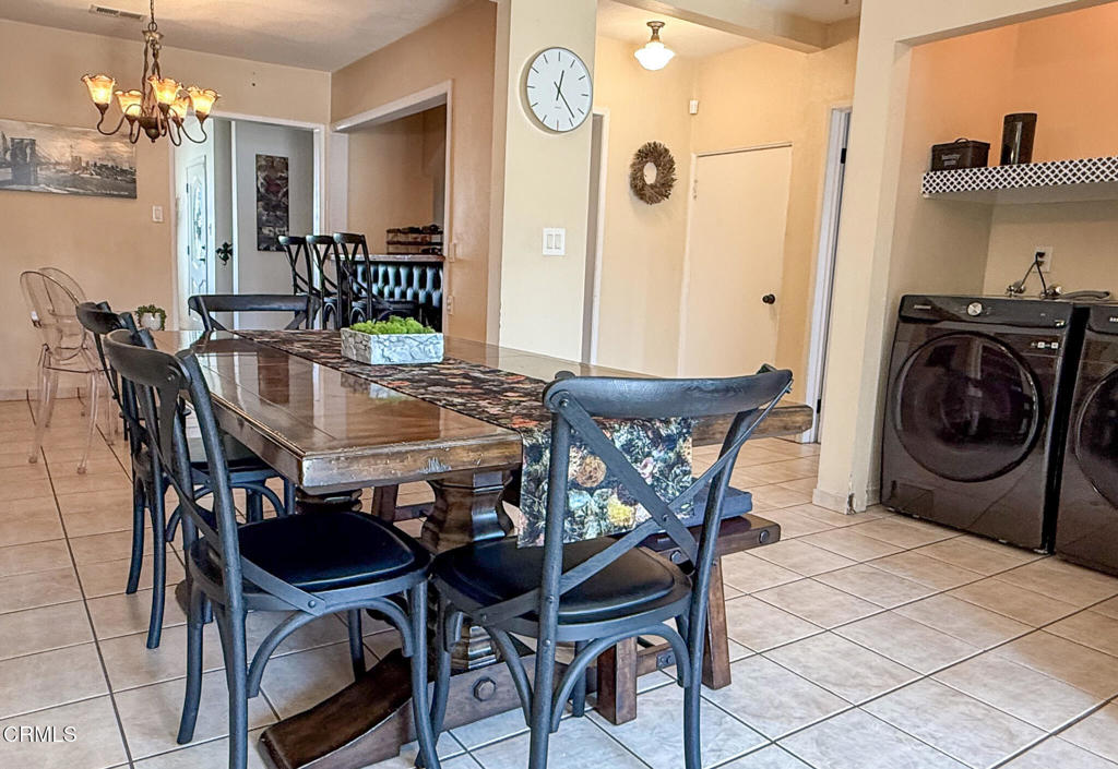 150 E Floral Drive